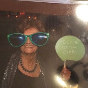 Meet your Posher, Joan